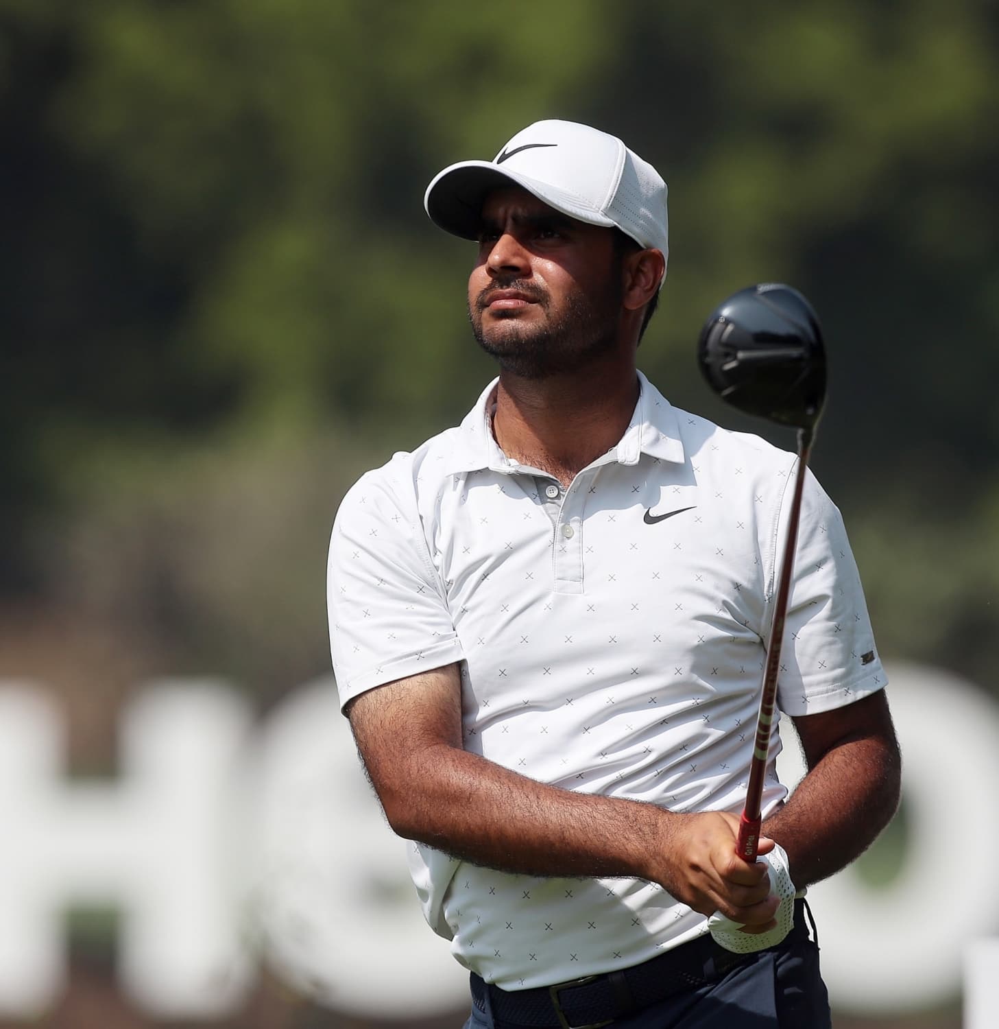 Gurugram: Golfer Shubhankar Sharma plays shot during Hero Indian open golf tournament in Gurugram on Saturday February 25,2023.(Photo:Raj Kumar/IANS)