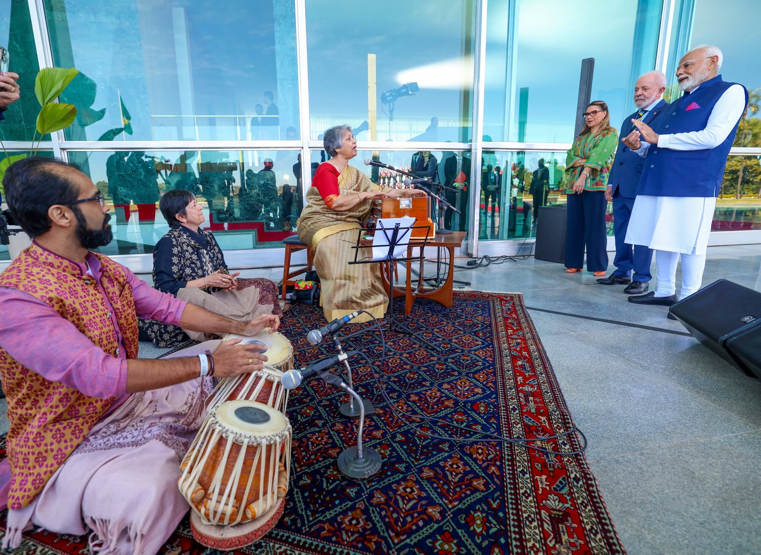 Brasilia: Prime Minister Narendra Modi listens to a classical performance by traditional artists during the ceremonial reception at the Alvorada Palace, in Brasilia on Tuesday, July 8, 2025. Brazilian President Luiz Inácio Lula da Silva and First Lady Janja Lula are also seen. (Photo: IANS/PMO)
