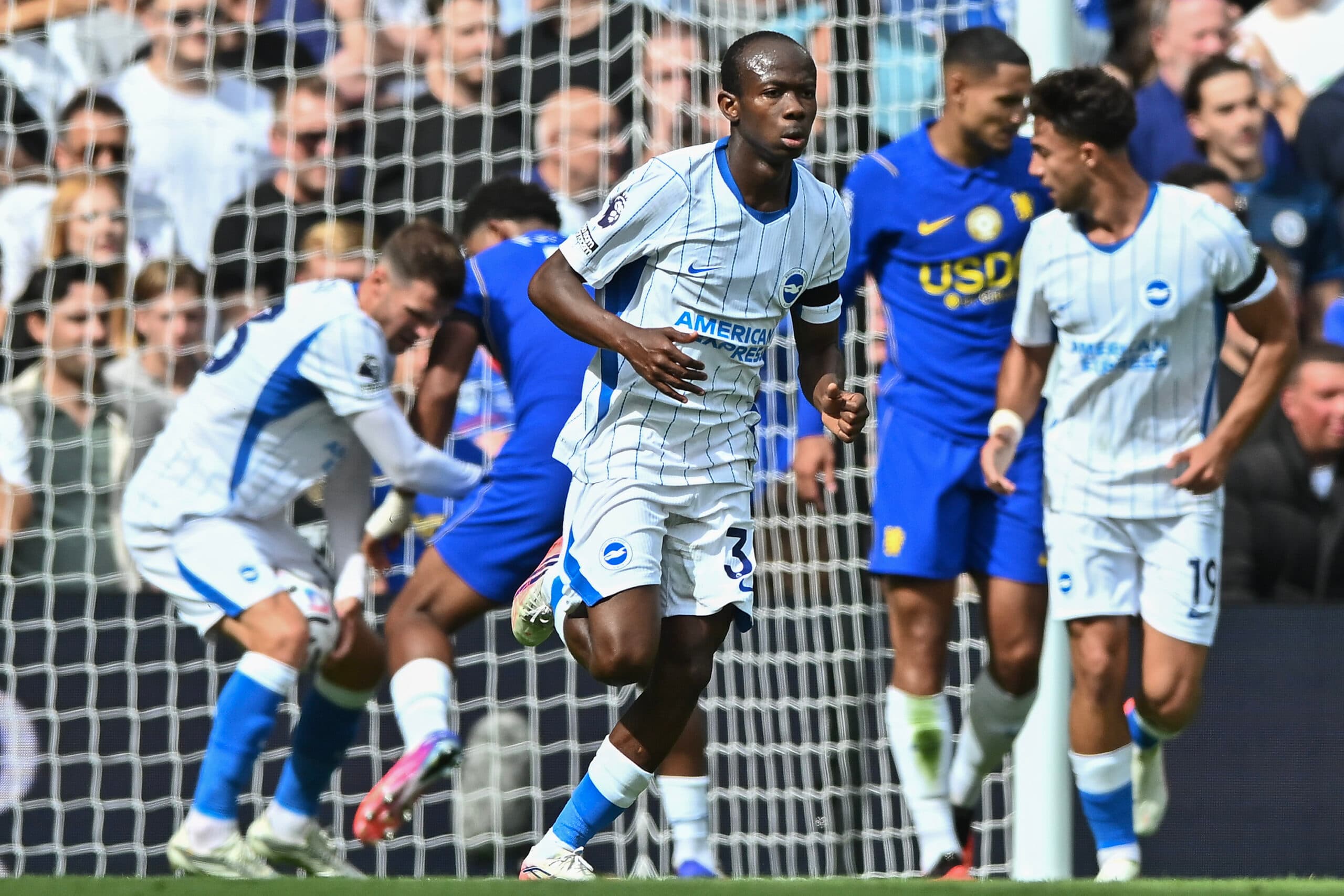 London: Malick Yalcouye (C) of Brighton &amp; Hove Albion celebrates after scoring during the English Premier League match between Chelsea and Brighton &amp; Hove Albion in London, Britain, on Aug. 30, 2026. (Photo: Xinhua via IANS)