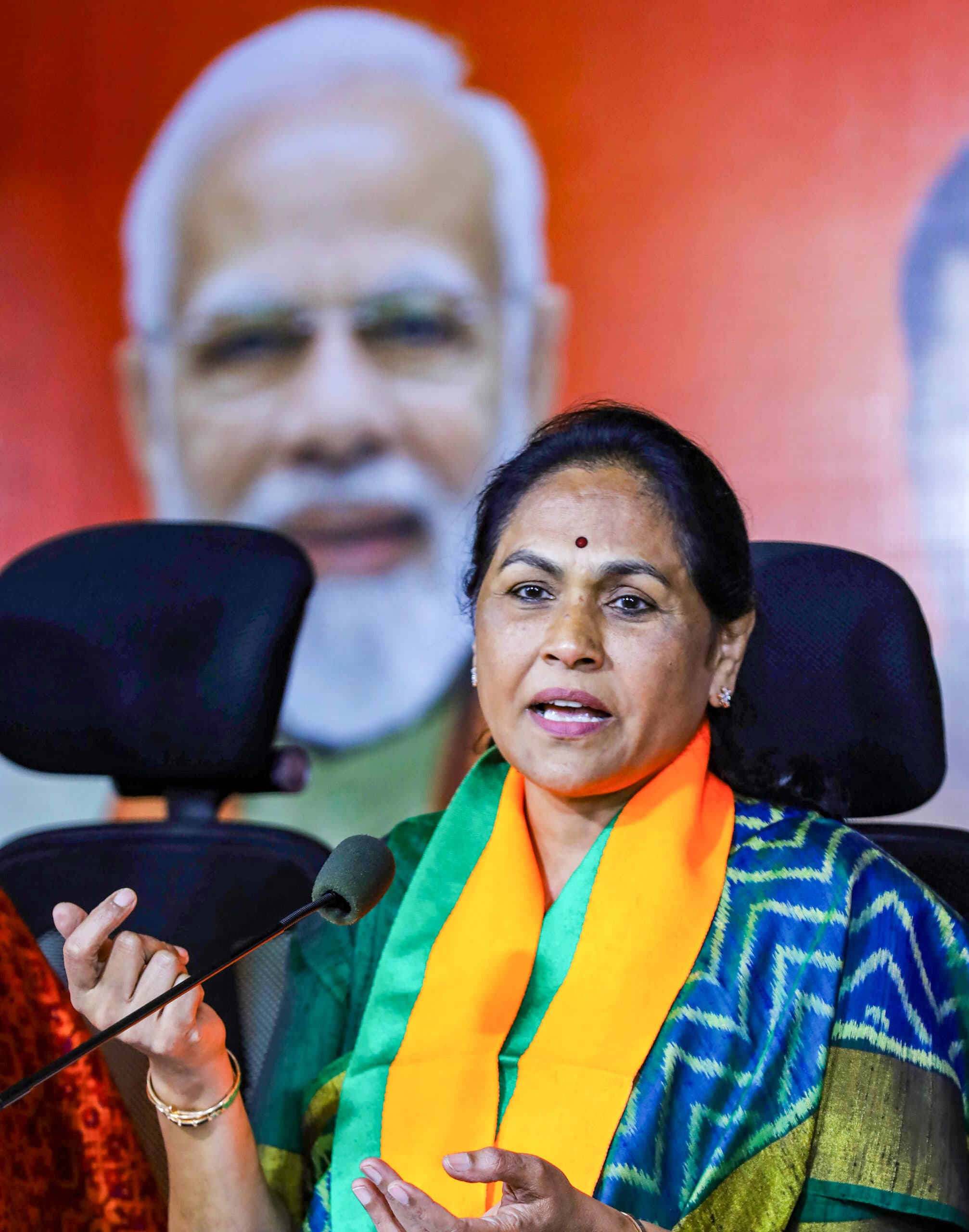 Hyderabad: Union Minister Shobha Karandlaje addresses a press conference at the BJP State Office in Hyderabad on Sunday, April 19, 2026. (Photo: IANS)