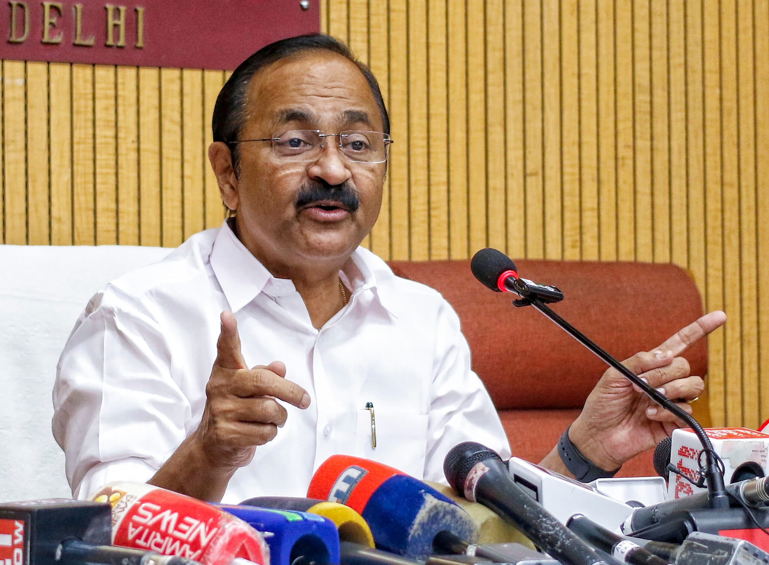 New Delhi: Kerala Chief Minister V.D. Satheesan addresses a press conference at Kerala House in New Delhi on Tuesday, May 26, 2026. (Photo: IANS/Wasim Sarvar)