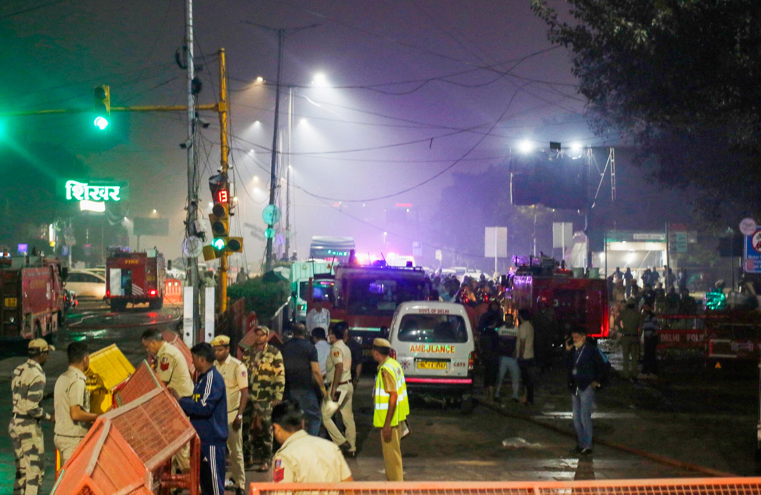 New Delhi: Police personnel and ambulances at the site of a car blast near Gate No. 1 of the Red Fort Metro Station, managing the emergency and attending to the injured, Monday, November 10, 2025. (IANS/Wasim Sarvar)