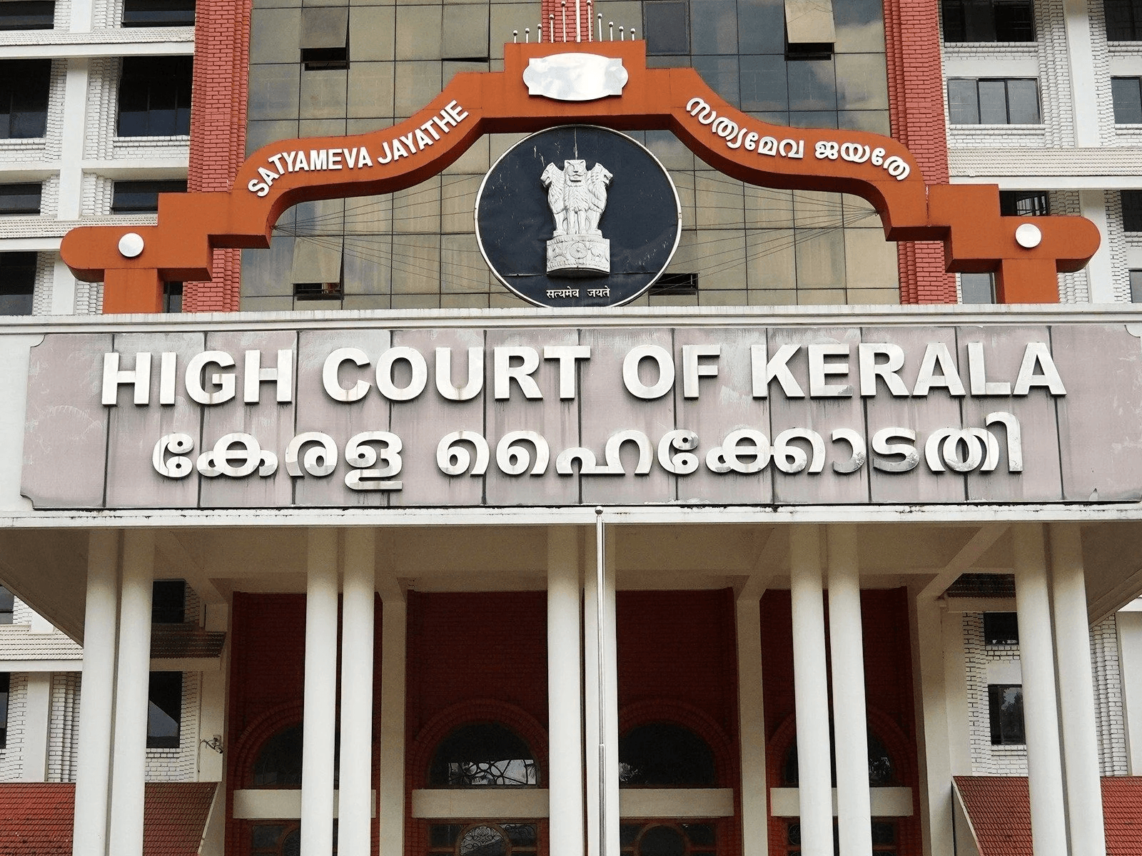 Kerala HC stays trial against IAS officer Venkitaraman in journo Basheer death case