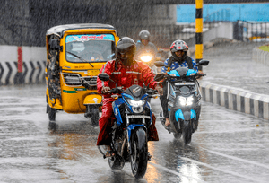Heavy rain forecast for 11 TN districts today; temperatures likely to rise