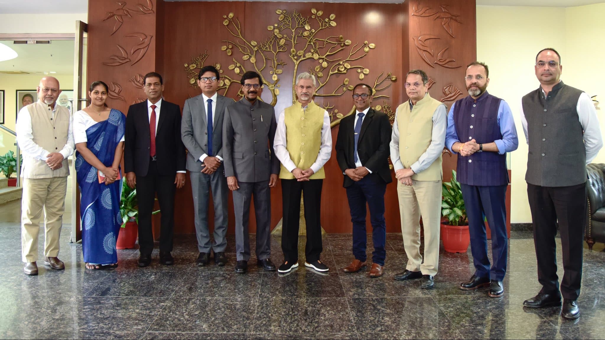 EAM Jaishankar, Lankan ruling party leader hold discussions on strengthening ties