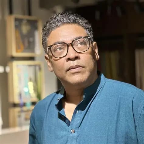 Judicial panel begins probe against Indranil Sen over Bengal tender irregularities case