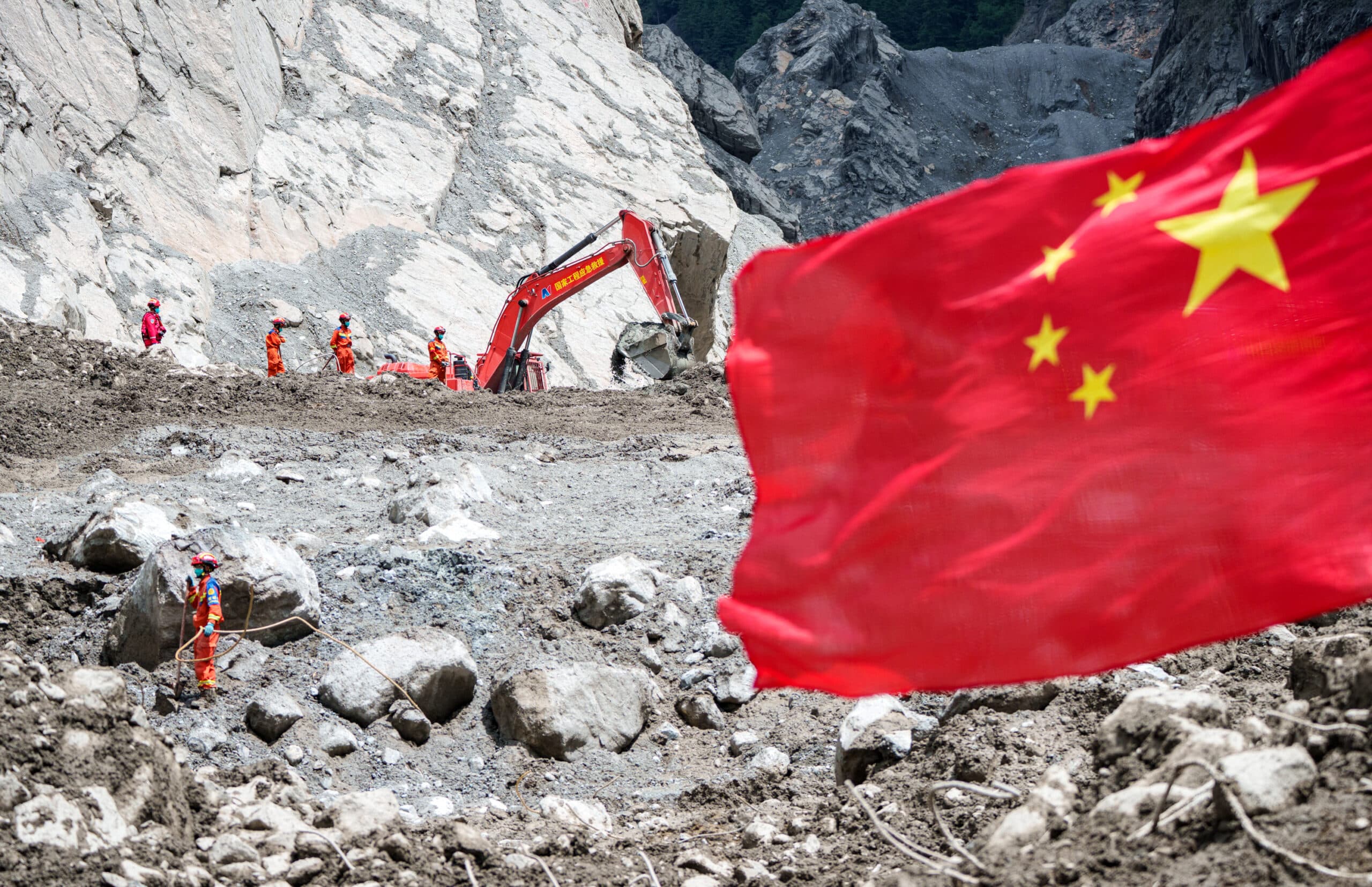 Gyirong: Rescue personnel conduct search operations at the core affected zone of the Gyirong mudslide disaster in southwest China's Xizang Autonomous Region, Sept. 3, 2026. The land route along National Highway 216 to Gyirong Port was largely restored on Sept. 2, allowing rescue personnel, relief supplies and search-and-rescue equipment to enter the core zone and continue search operations. (Xinhua/Ding Zengnida via IANS)