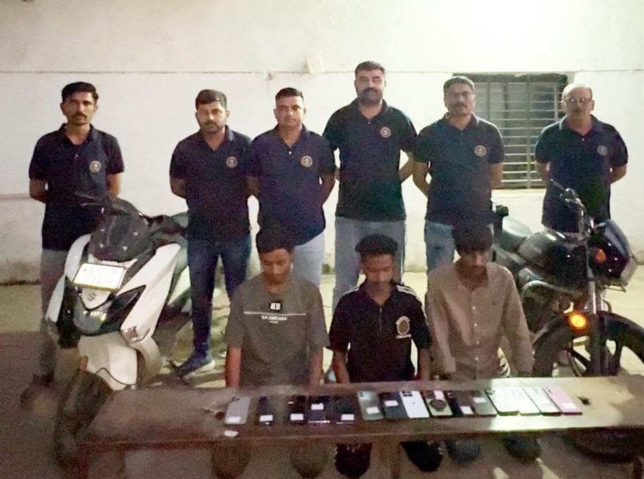 Snatch, shop and flee: Gujarat gang used stolen phones to make online purchases