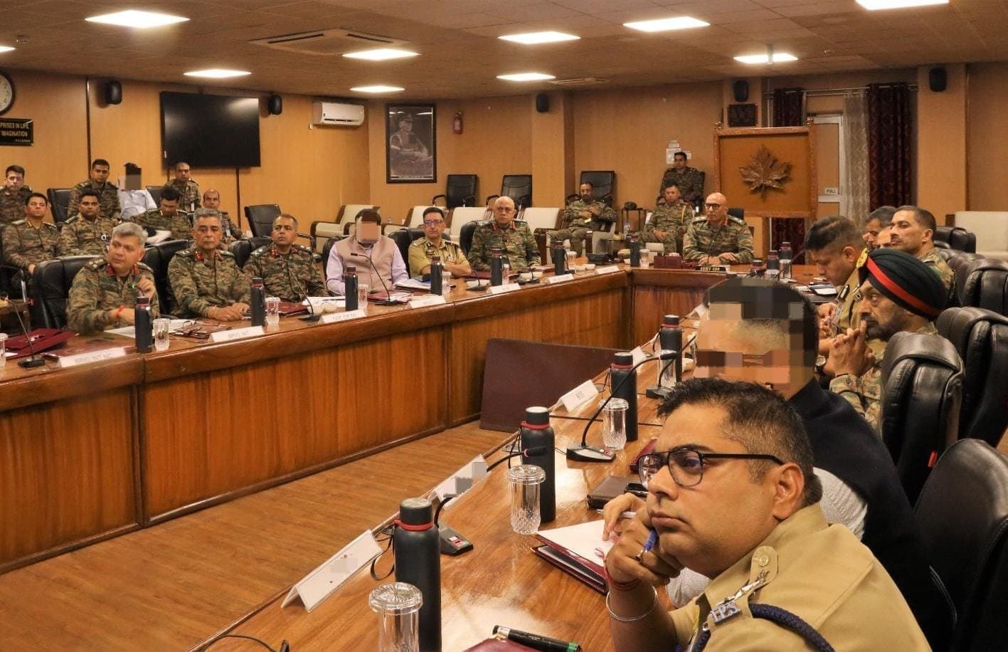 Northern Army Commander chairs comprehensive security review meeting in J&K’s Srinagar