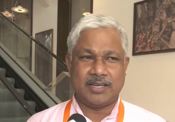 Primary teacher recruitment to be completed soon: Bengal Education Minister